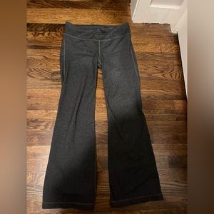 Gap Fit Flare Leggings (Size Medium)